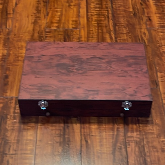 Art 101 Doodle and Color 142 Piece Beginners Art Set in a Wood Carrying Case - Picture 2 of 5